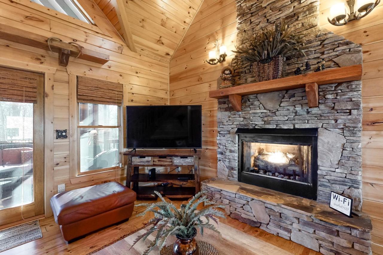 Bearfoot Lodge Ellijay Exteriör bild