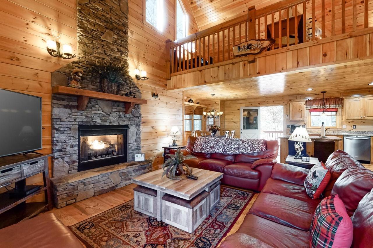 Bearfoot Lodge Ellijay Exteriör bild